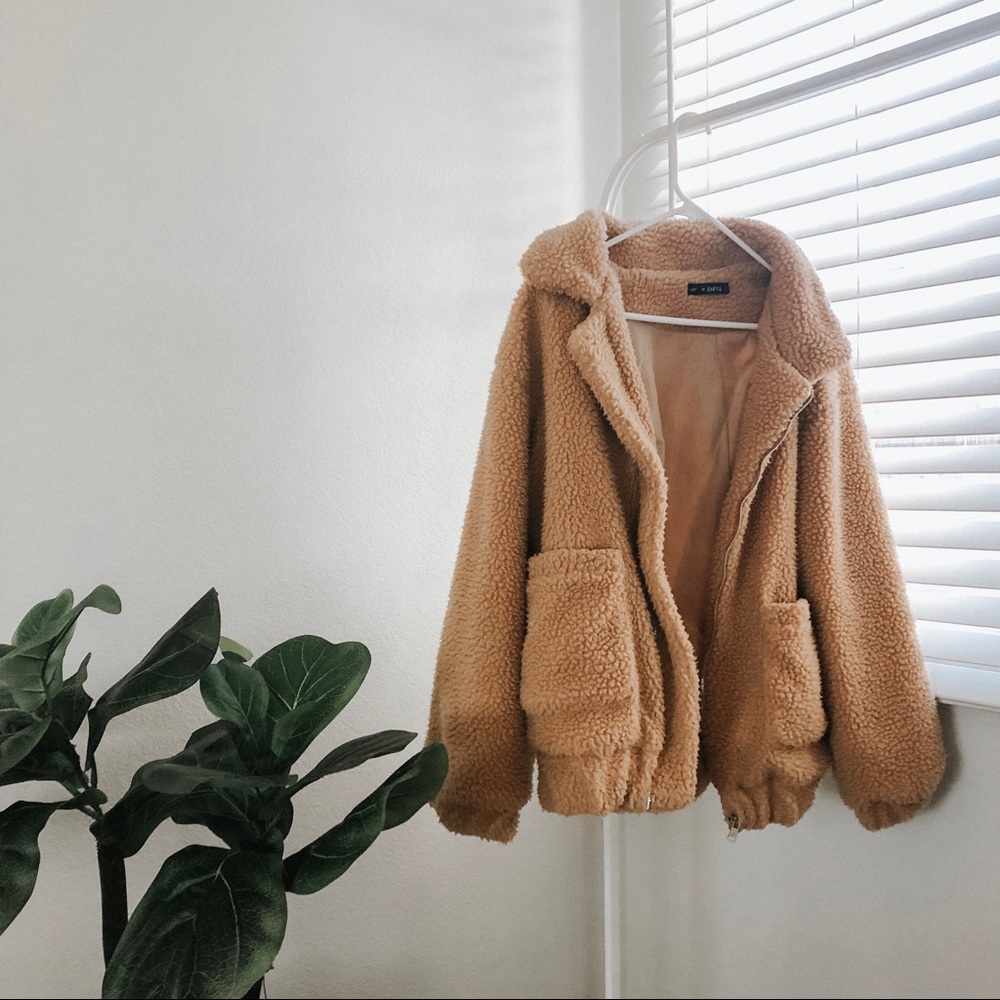 Brown teddy coat 🥰